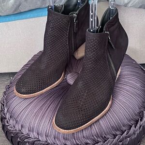 Sale/ No Offers Paul Green Black Nubuck Suede Double Zippers Heel shoes Boots 9